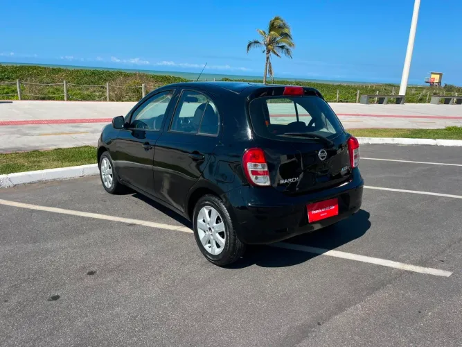 Nissan March S 1.0 16V Flex Fuel 5P
