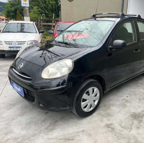 Nissan March 1.0 16V Flex Fuel 5P