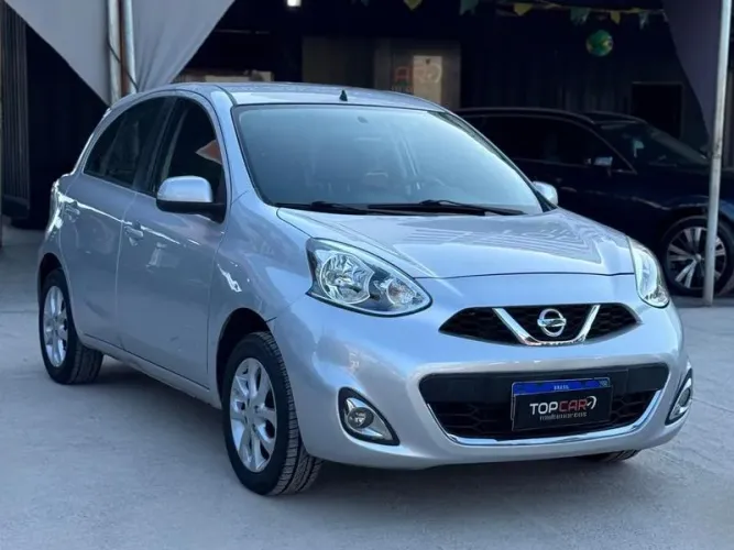 Nissan March SV 1.6 16V Flex Fuel
